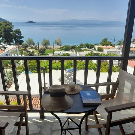 Lilian Beachfront Apartments Neo Klima Dış mekan fotoğraf