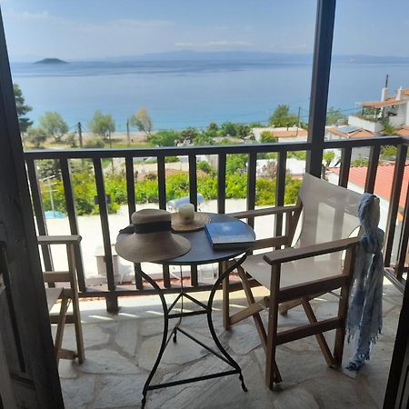 Lilian Beachfront Apartments Neo Klima Dış mekan fotoğraf