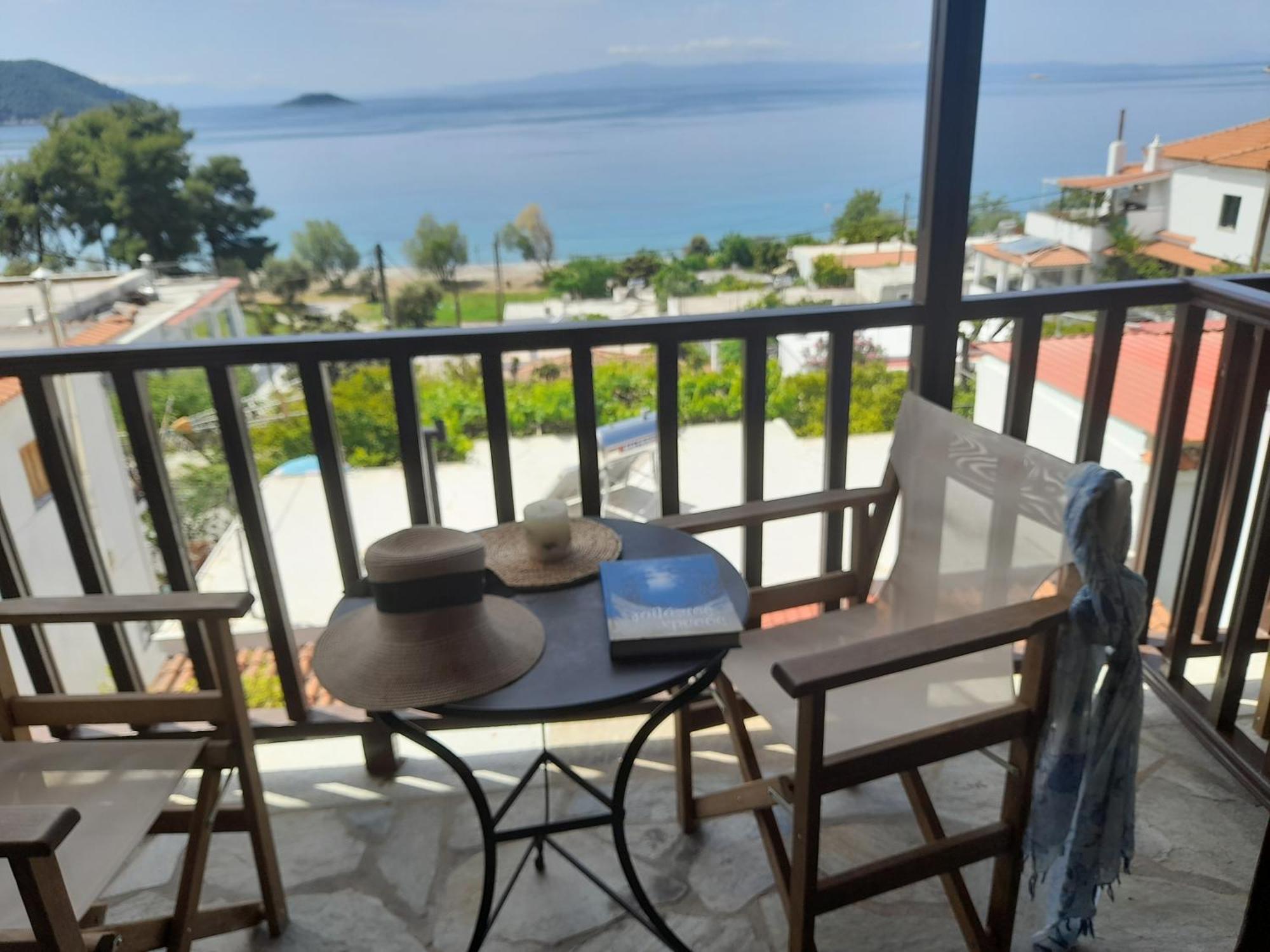 Lilian Beachfront Apartments Neo Klima Dış mekan fotoğraf