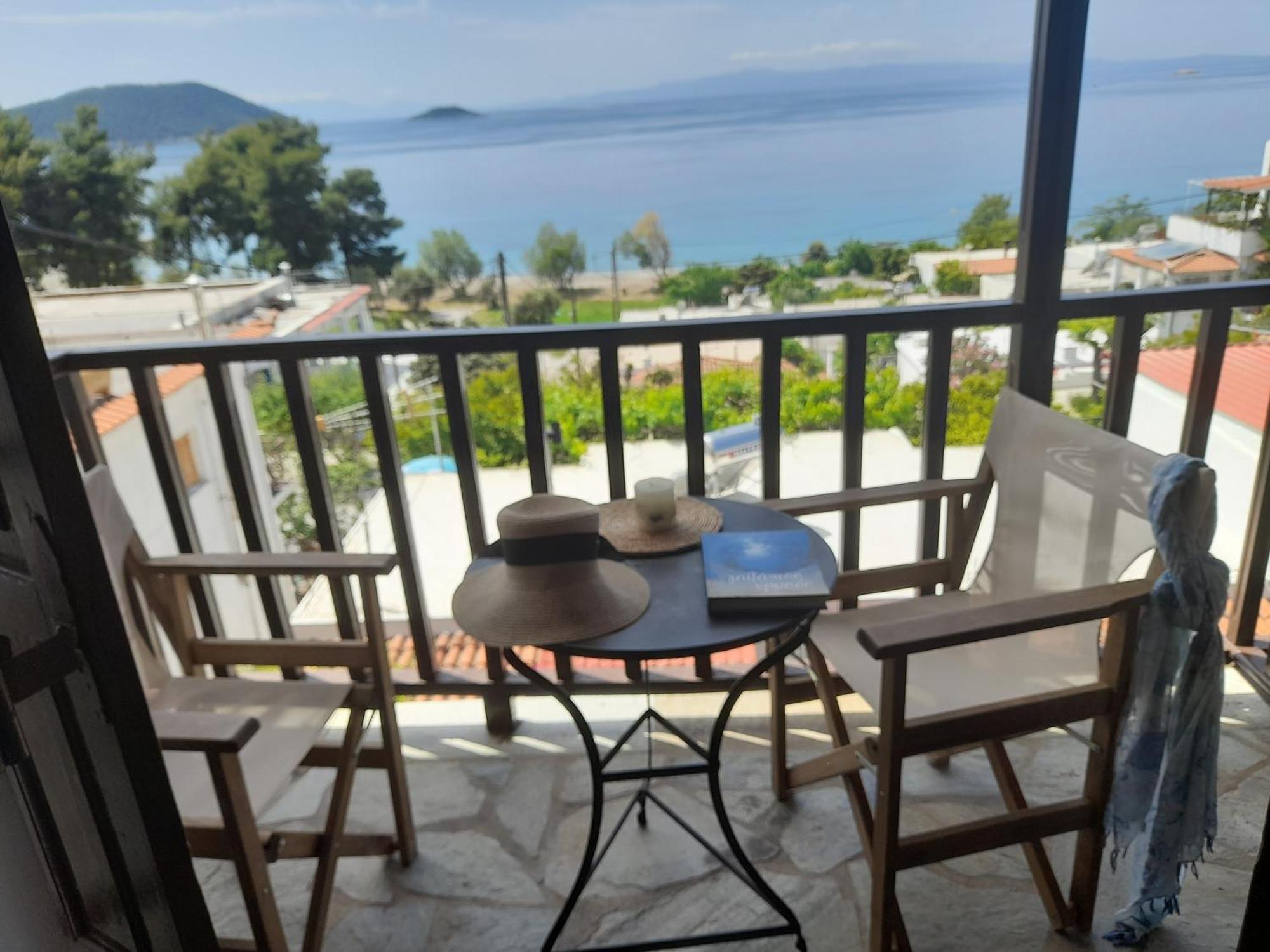 Lilian Beachfront Apartments Neo Klima Dış mekan fotoğraf
