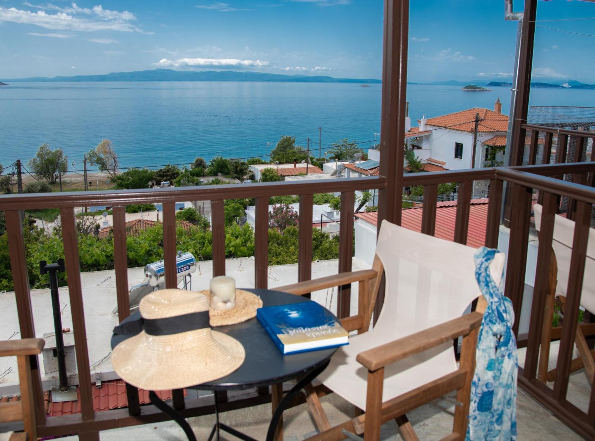 Lilian Beachfront Apartments Neo Klima Dış mekan fotoğraf
