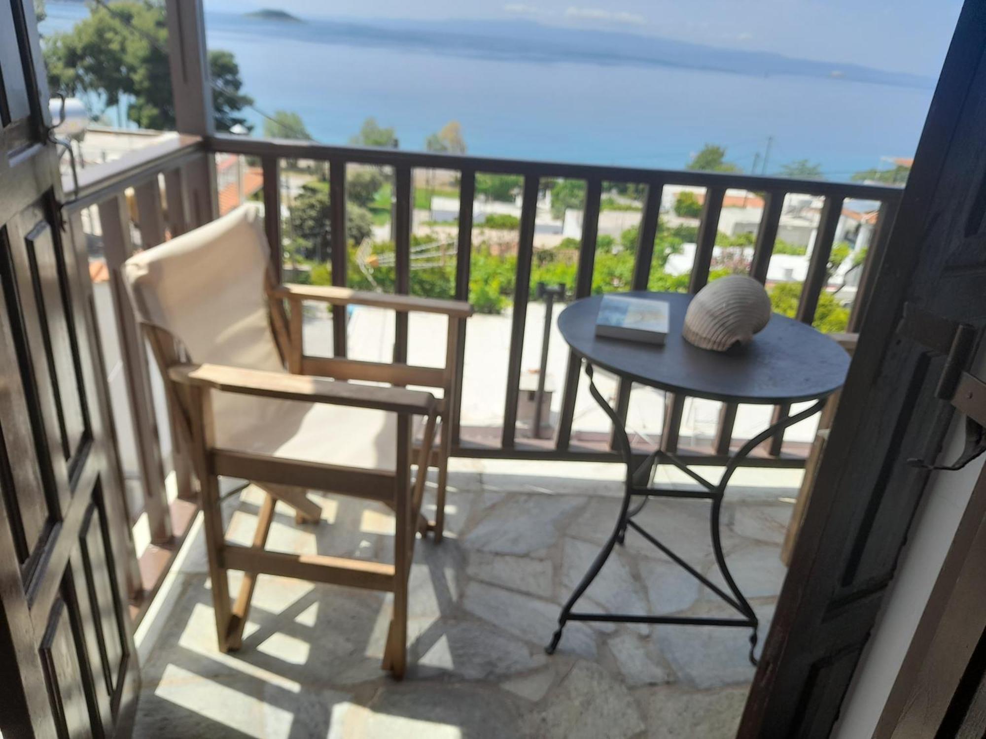 Lilian Beachfront Apartments Neo Klima Dış mekan fotoğraf