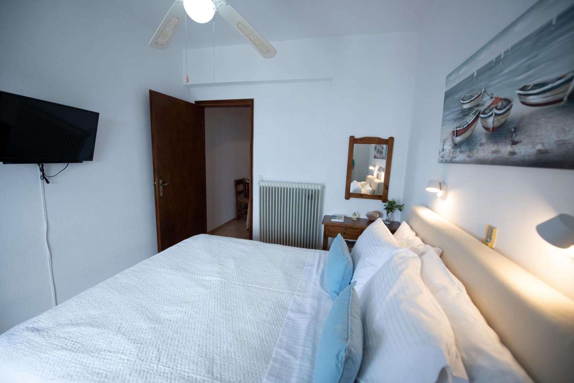 Lilian Beachfront Apartments Neo Klima Dış mekan fotoğraf