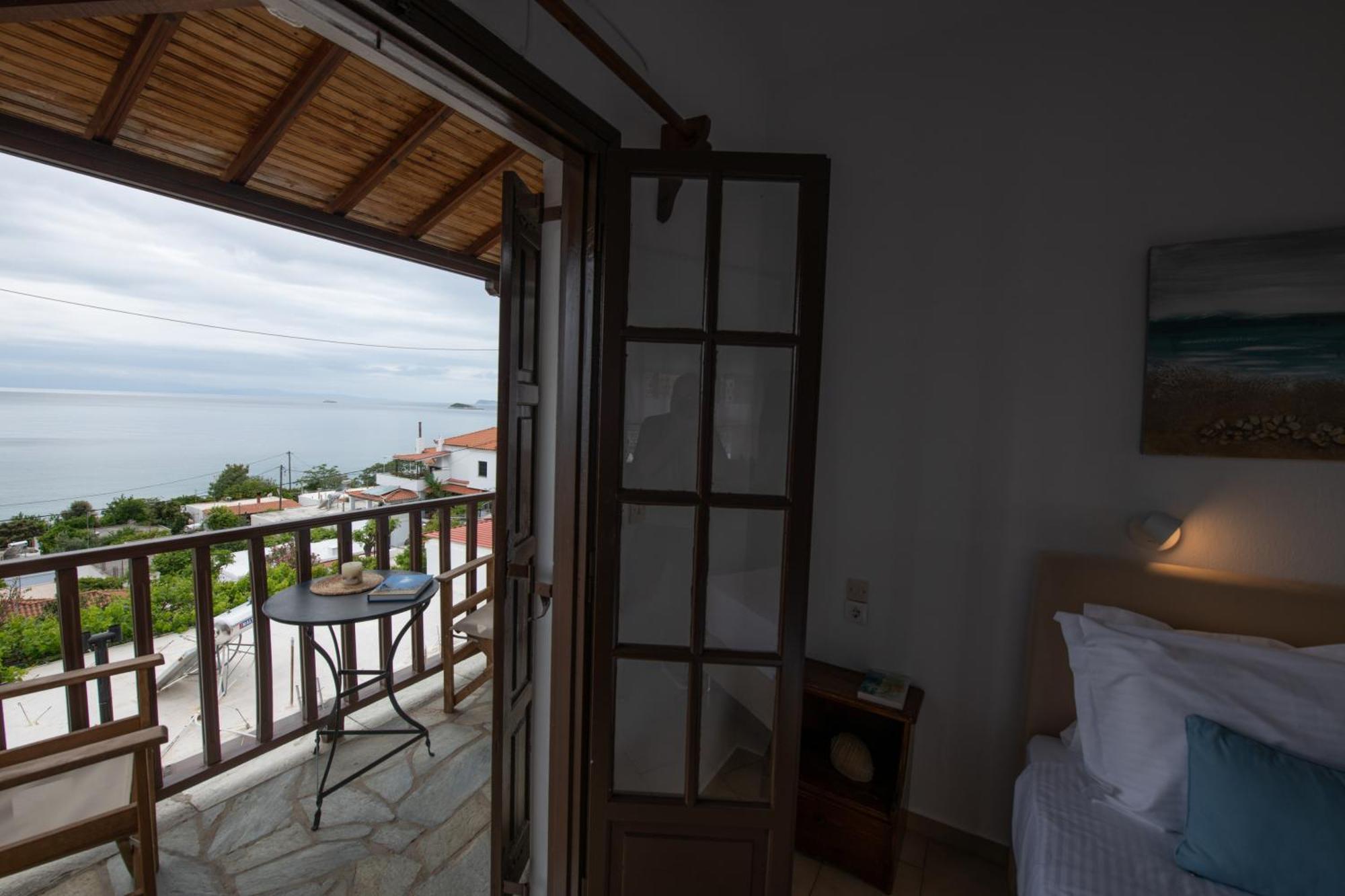 Lilian Beachfront Apartments Neo Klima Dış mekan fotoğraf