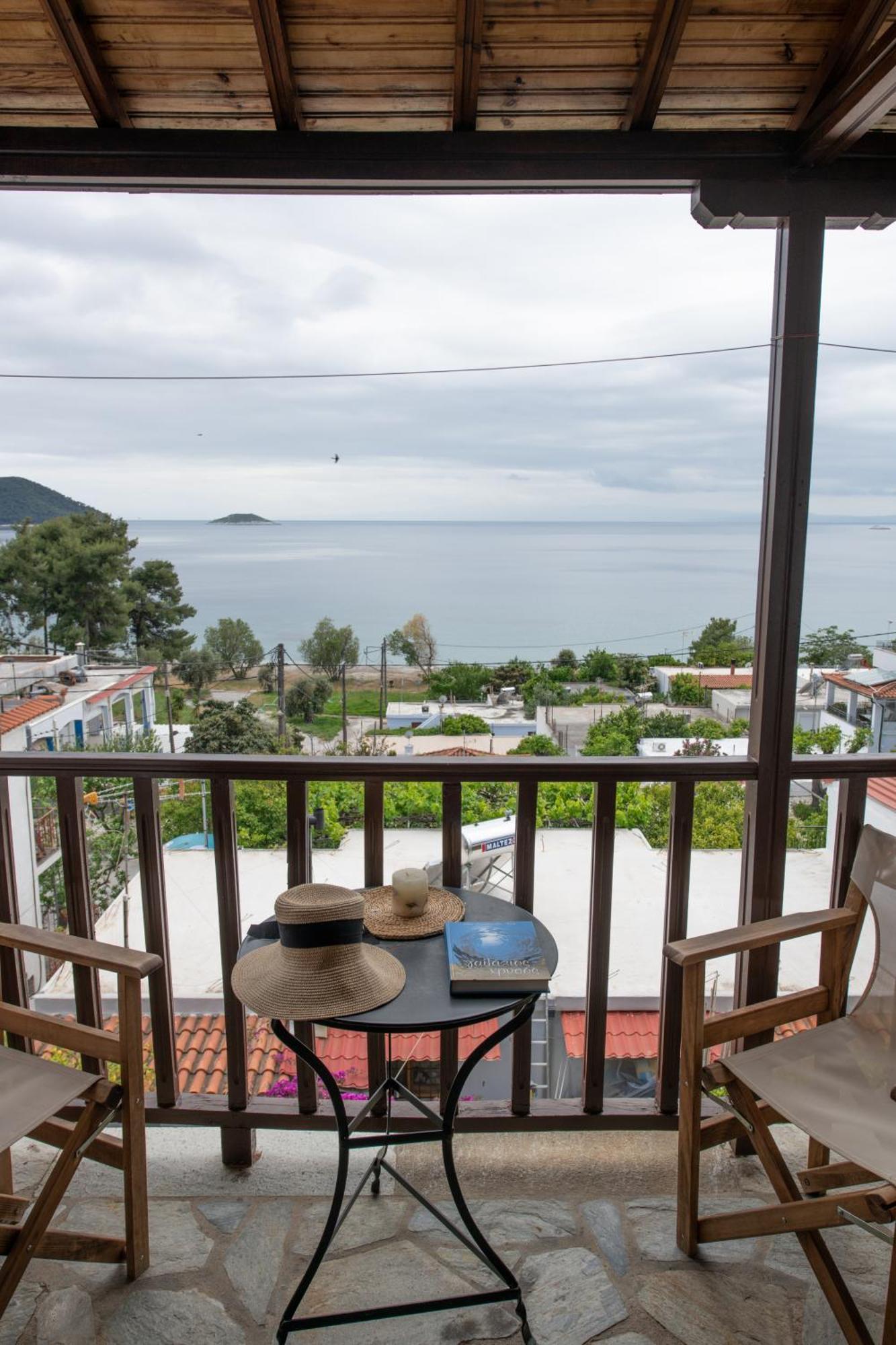Lilian Beachfront Apartments Neo Klima Dış mekan fotoğraf